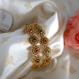 Kemp Flower Bangle