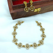 Matte Flowers Necklace
