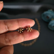 Ad flower necklace