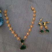 Diamond uncut necklace