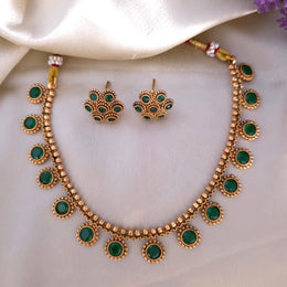 Eva Beads Necklace