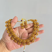 Non idol flower Necklace