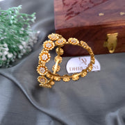 Premium non idol AD stone bangle