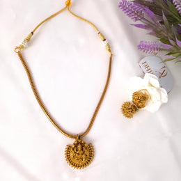 Lakshmi Naga Pendant Chain Choker