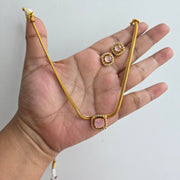 Precious stone Choker