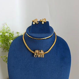 Elephant choker