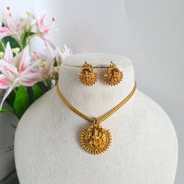 Lakshmi Naga Pendant Chain Choker