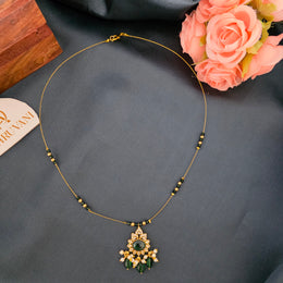 Green Invisible Green Pearl Necklace