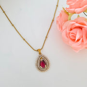 Lisa Diamond pendant chain