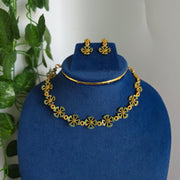 Matte Flowers Necklace