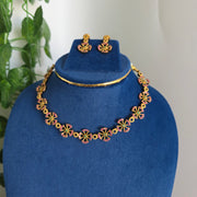 Matte Flowers Necklace