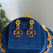 Matte Flowers Necklace