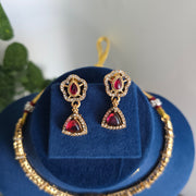 Hasli choker