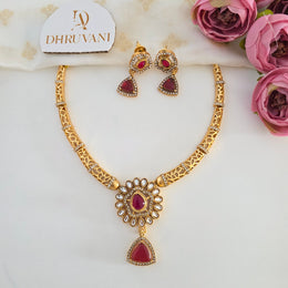 Hasli choker