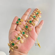 Flower layered coin choker