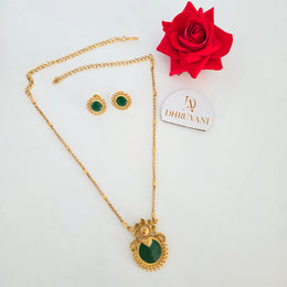 Green Palakka Round Pendant Chain