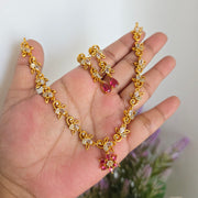 Flower pendant necklace