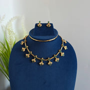 Disha necklace