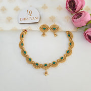 Vanya necklace Non idol