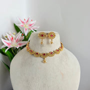 Vanya necklace Non idol