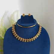 Flora leaf diamond necklace