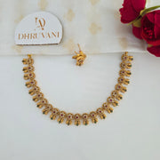 Flora leaf diamond necklace