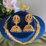 Padma lakshmi Matte gold haram