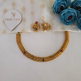 Gold Non idol necklace
