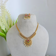 Diamond non idol necklace