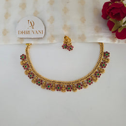 Raagini lakshmi Flora Necklace