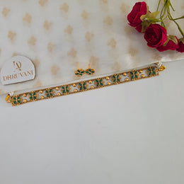 Flora Choker