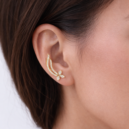 Daisy Diamond Earcuff
